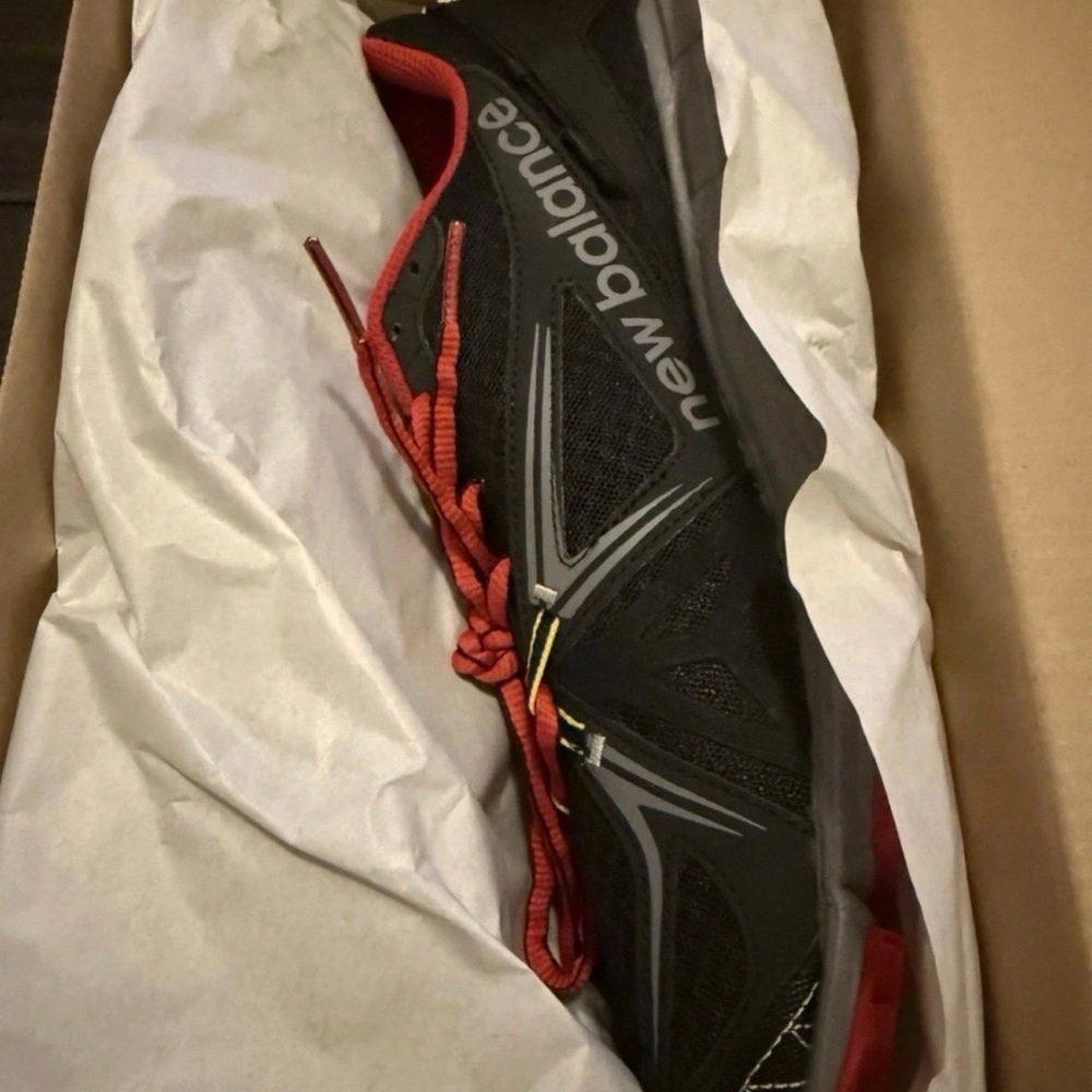 New Balance Mens 610 V2 MT610BG2 Black Trail Running Shoes Size 9.5 9 1/2 D - Picture 5 of 6